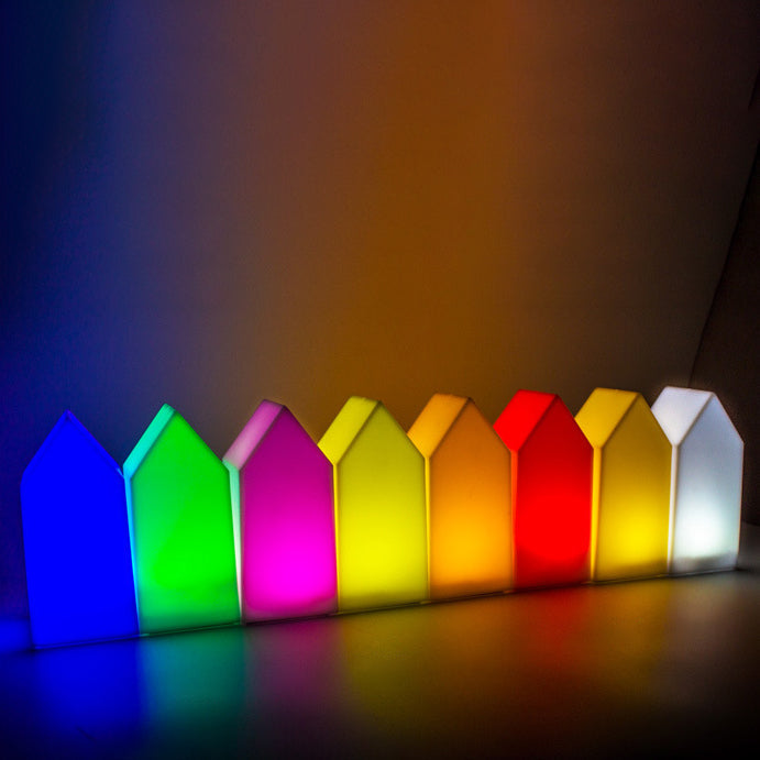 Art Deco LED-bordslampa – elegant hårdvarudesign Save translation MILA Sverige