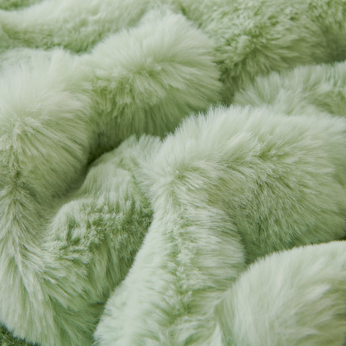 Luxe Ripple Faux Fur Sofföverdrag - Modernt, Stilrent & Hållbart Soffaskydd Carvallo