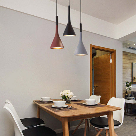 TriLuxe Modern Trekantig LED Taklampa Carvallo