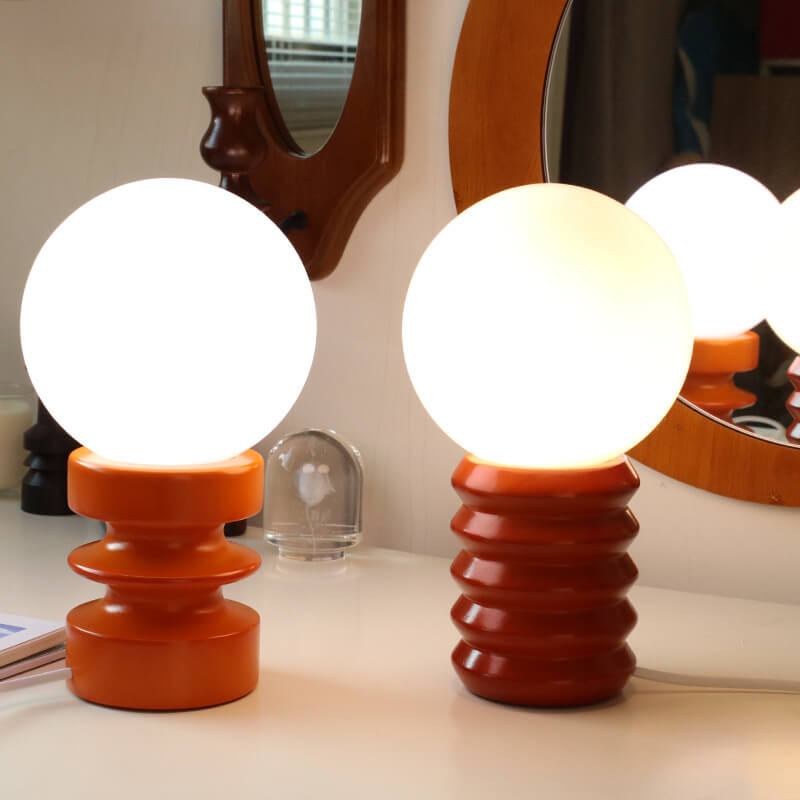 Vintage orange bordslampa i massivt glas – Retro berlock med varmt sken MILA Sverige
