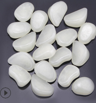 Lysande stenar för trädgård & dekoration – Fosforescerande småstenar i olika färger Carvallo