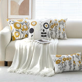 Bloom broderat kuddfodral – elegant blommig accent MILA Sverige