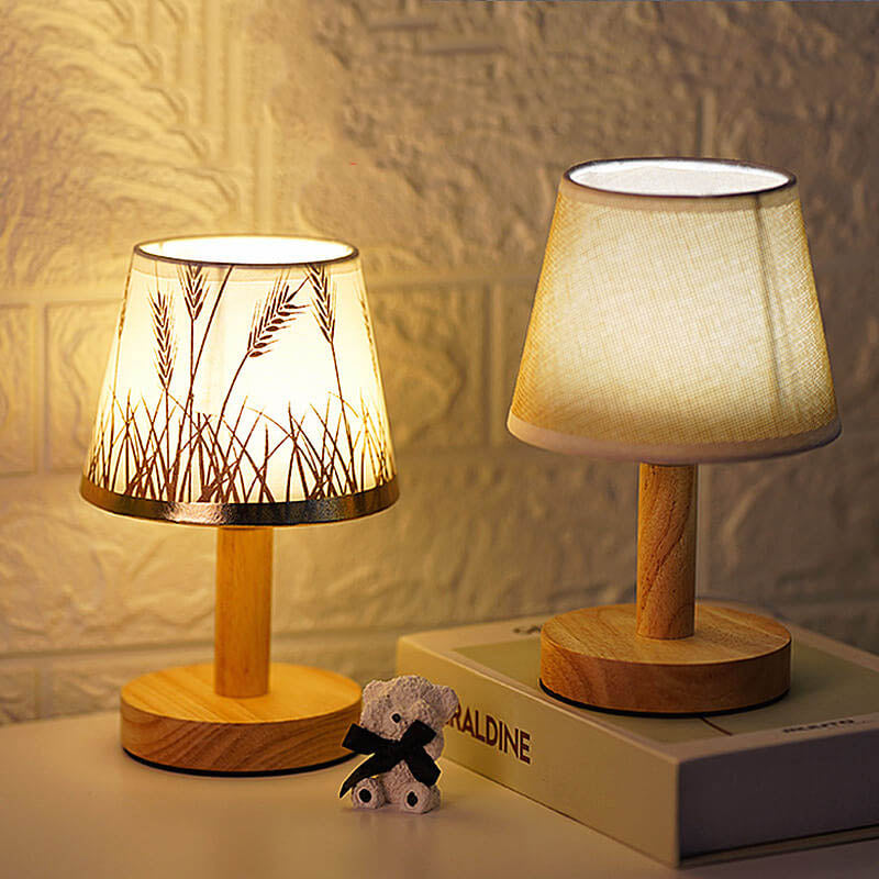 NordicGlow träbordslampa – tidlös design, justerbar atmosfär MILA Sverige