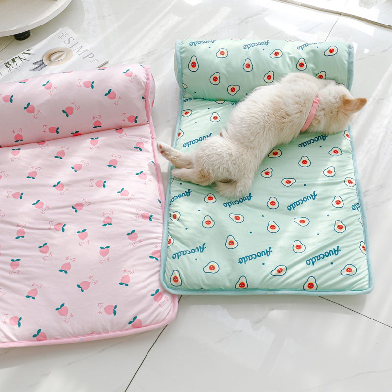 ChillPaws tvättbar kylmatta i issilk – giftfri sommarkomfortmatta för husdjur MILA Sverige