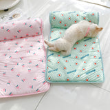 ChillPaws tvättbar kylmatta i issilk – giftfri sommarkomfortmatta för husdjur MILA Sverige