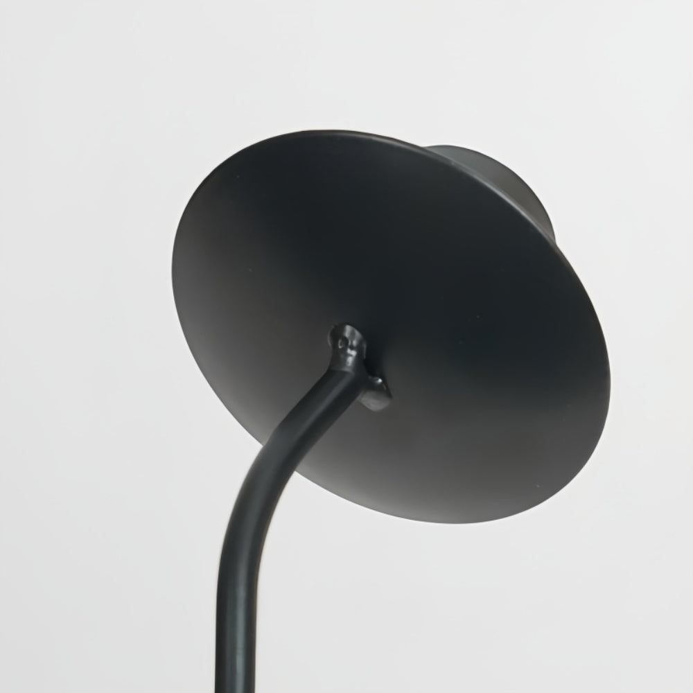 Skulpterad Vågig Järn Ljus hållare Carvallo