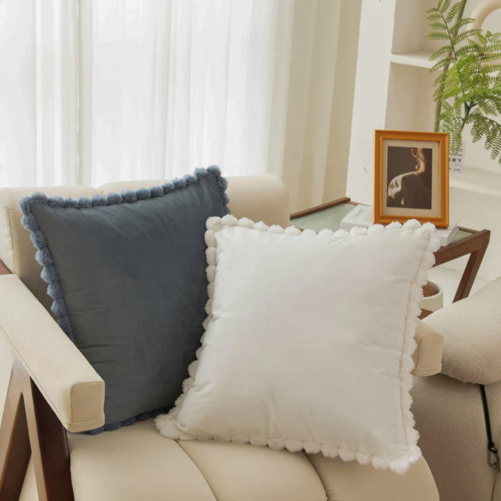 Sammet Pom-Pom Trim Kuddeöverdrag Carvallo