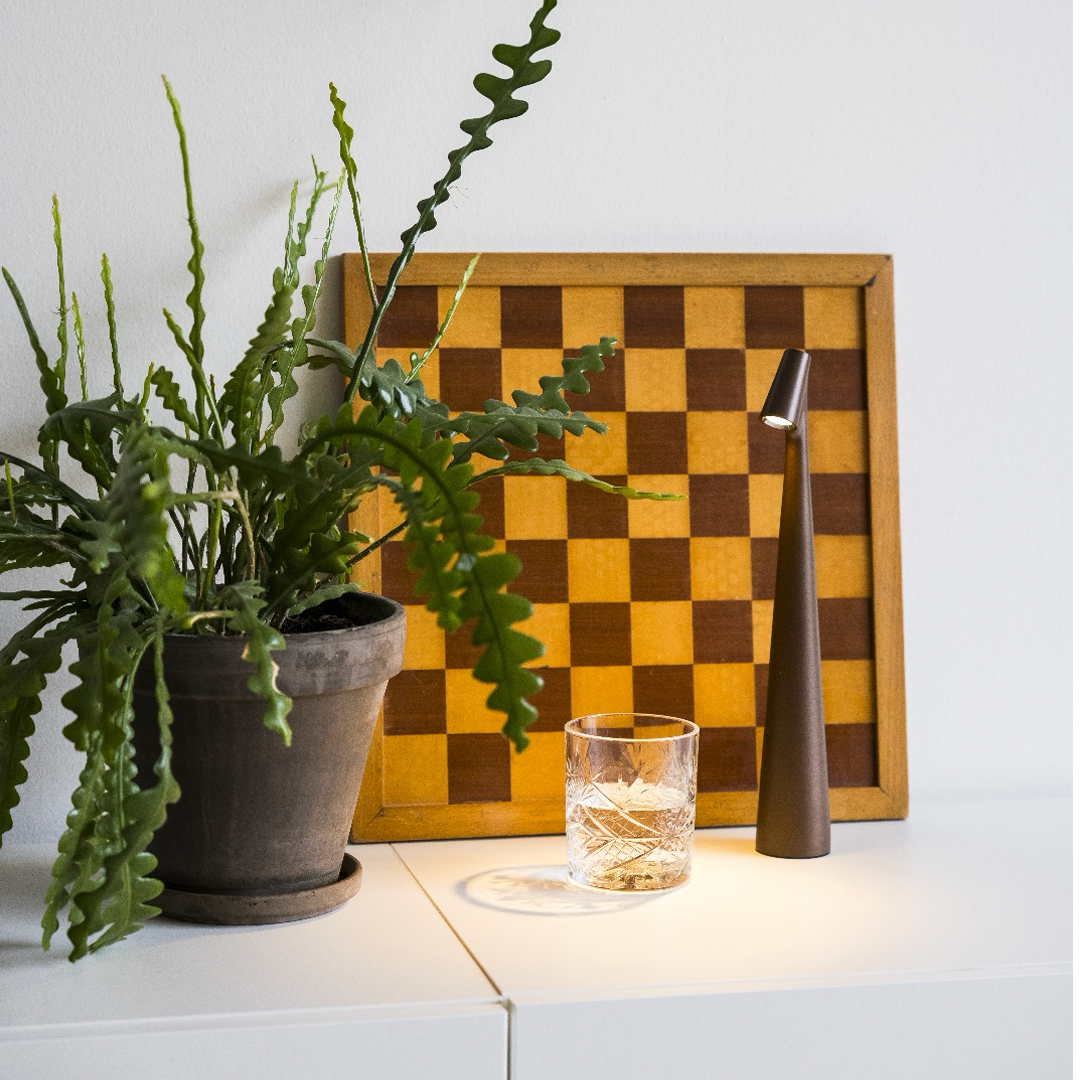 Bordslampa Modern Röd Metall LED Ljus Carvallo