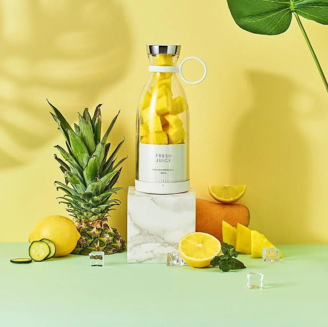 Carvallo – Kompakt bärbar mixer med kraftfulla knivar för jämn blandning Carvallo