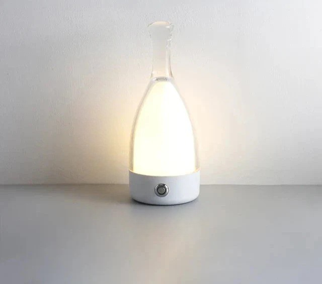 LuxeGlow - Modern Glas Bordslampa med Dimbar LED Belysning Carvallo