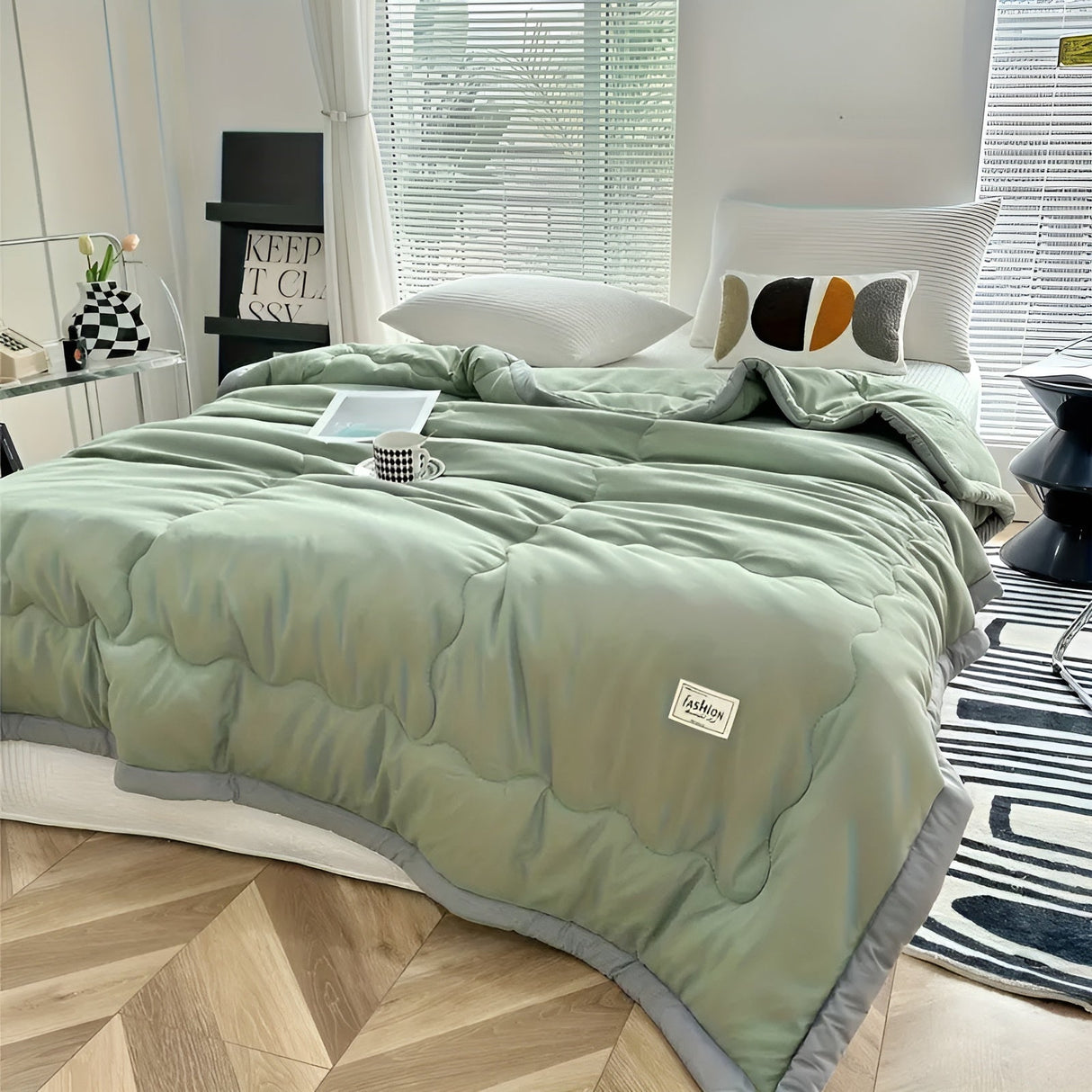 Lätt täcke för sommaren – Andas & Mångsidig | För soffa, säng & resor Carvallo