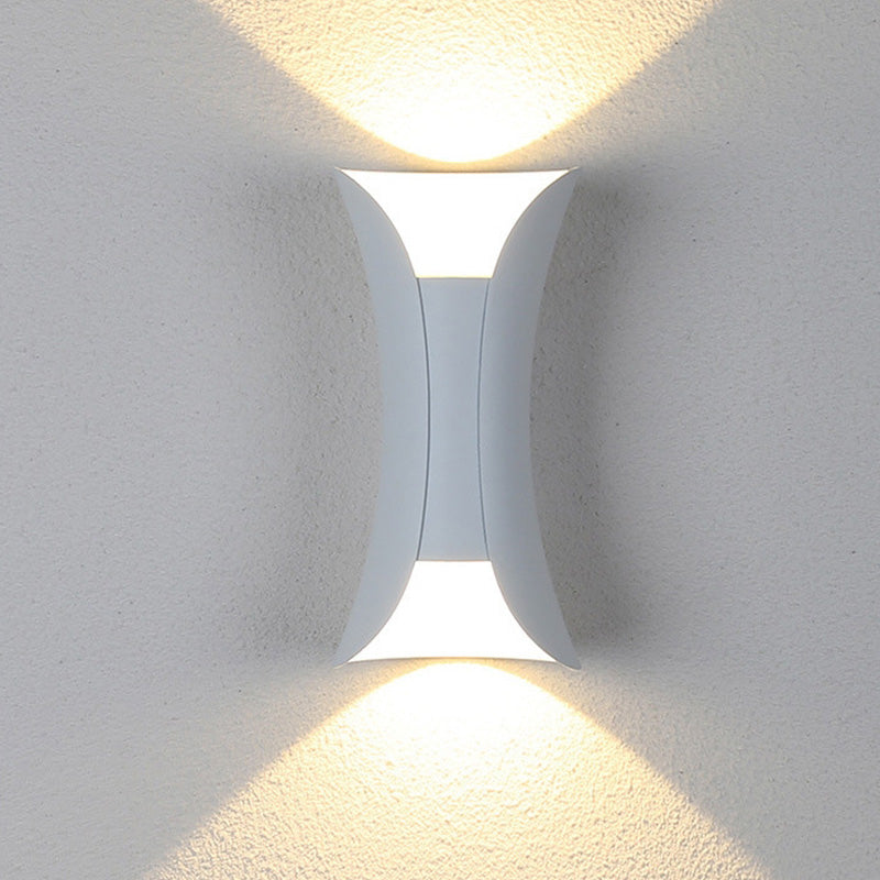 Vattentät LED Vägglampa | 7.9–11.8 x 3.9–4.7 tum | Aluminium & Glas | IP65 Klassad Modern Utomhusbelysning | Brick by Brick Carvallo