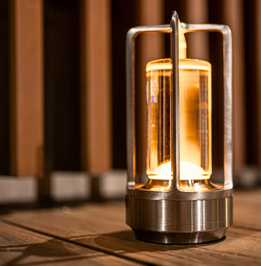 Lumière d'Orée – Trådlös designlampa i kristall och metall-VaruZ-Hemnix