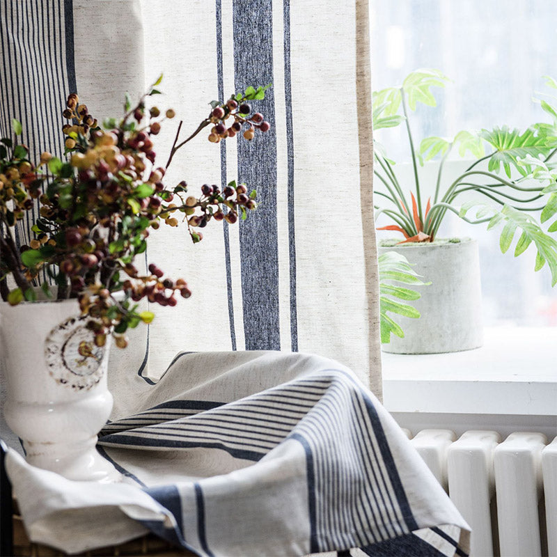 Marinblå och beige randiga semi-blackout bomullsgardiner Carvallo