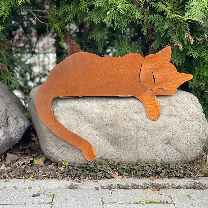 Carvallo Sovande Katt | Ruggat Design | Väderbeständigt Järn | Dekorativ Höjdpunkt för Utomhusområden Carvallo