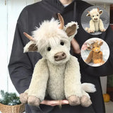 Highland Cow Ornament med Blomkrans Carvallo