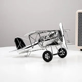 Retro metallväggskulptur av flygplan - Vintage flygkonst för industriell heminredning MILA Sverige