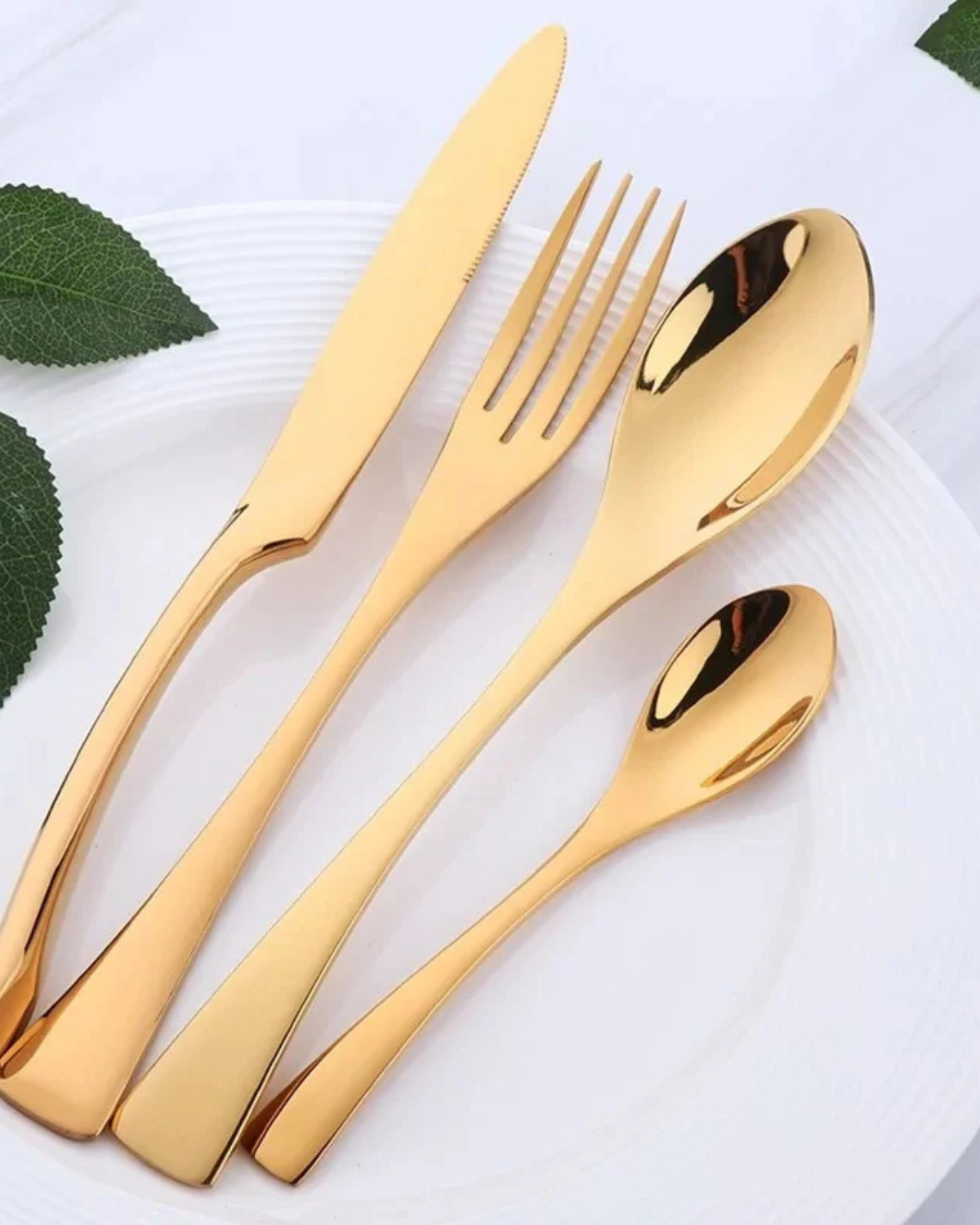 Élan Luxe – Fint Bestickeset med Tidlös Elegans för en Stilig Dukning Carvallo