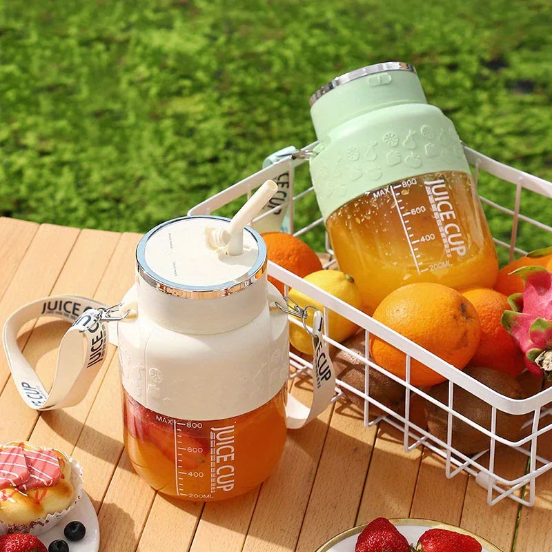 2in1 Flaska Mixer med Drickstrå 800ml - Perfekt för På Språng! Carvallo
