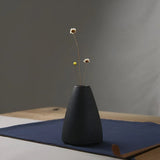 NatureCraft - Keramisk vas med textur för blomsterarrangemang Carvallo