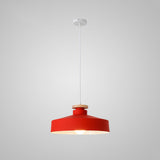 Hänglampa i färgglad metallfinish Carvallo