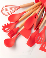 Carvallo – Miljövänligt Silikon Kökset med Bambu Handtag (12-delar) Carvallo