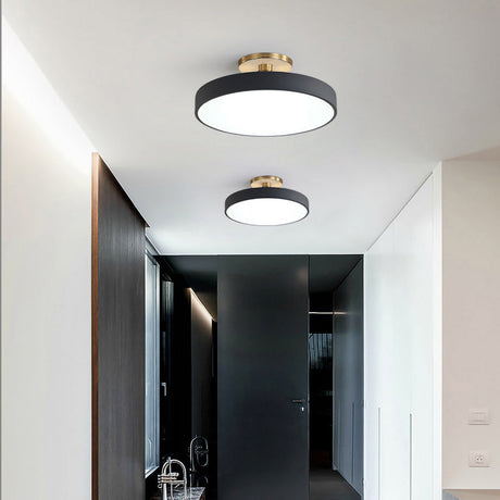 Flush Round Taklampa | Modern LED Armatur | Mjuk Glow | Metall & Akryl Carvallo