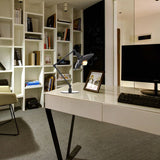 Justerbar vintage lampa med skulpterad metallskena för retrodekoration Carvallo