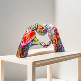 Loving Gesture Skulptur - För ett Modigt och Kreativt Interiör Uttalande Carvallo