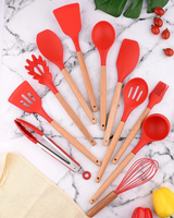 Carvallo – Miljövänligt Silikon Kökset med Bambu Handtag (12-delar) Carvallo