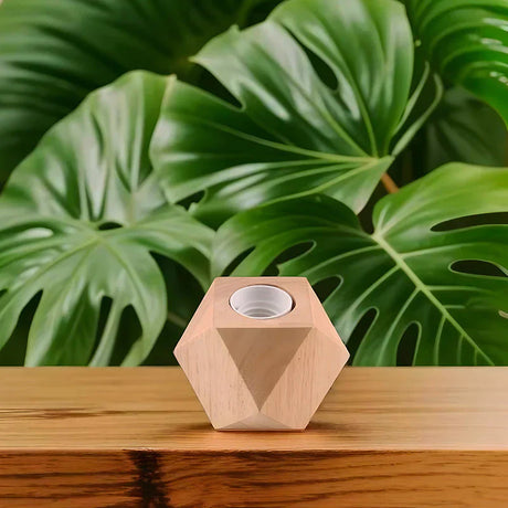 RustiGlow - Handgjord sänglampa i trä med en unik geometrisk design Carvallo