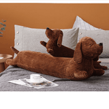 Jättetaxkudde – Ultramjuk plyschkudde för kramar och heminredning MILA Sverige