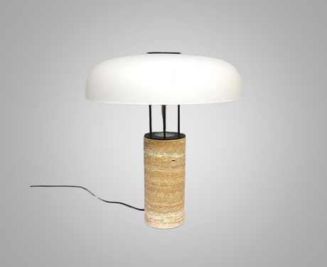 LuxeGlow - Marmorerad Skrivbordslampa med Tidlöst Design Carvallo