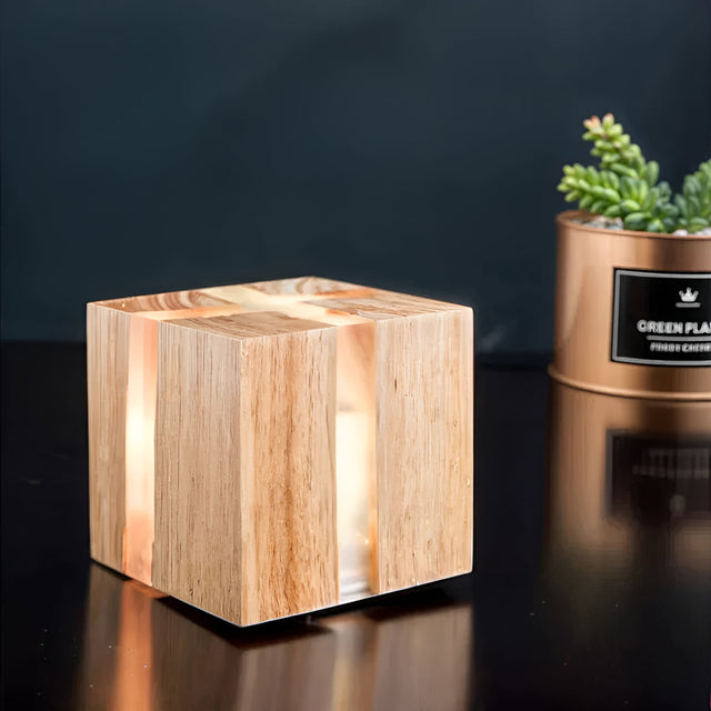 LED-bordslampa i kubform – Modern design av trä | Stilig för vardagsrum och sovrum Carvallo