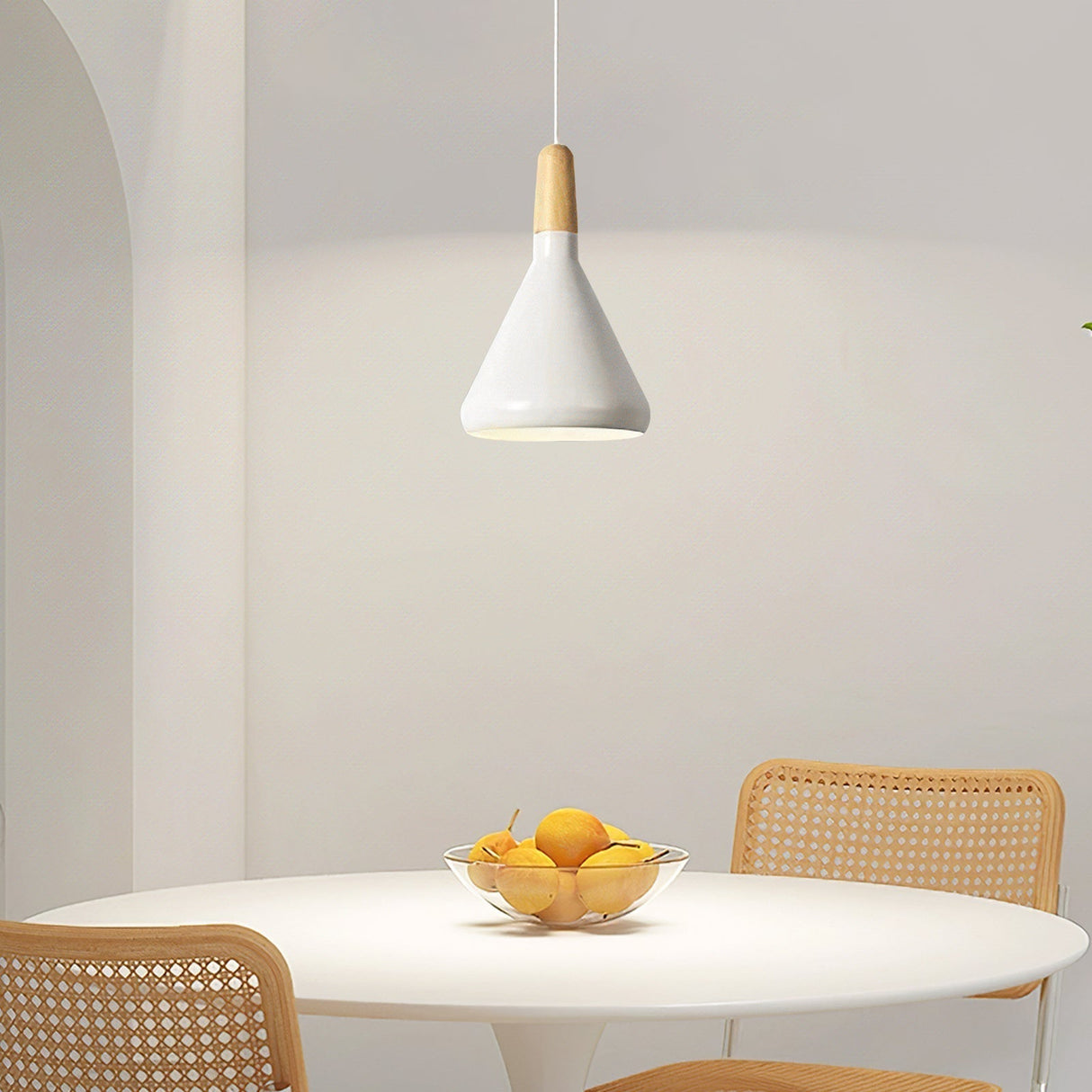 Nordisk Macaron Pendant Light | Trä Accent | Minimalistisk Charm | D7.09"-15.35" | Brick by Brick Carvallo