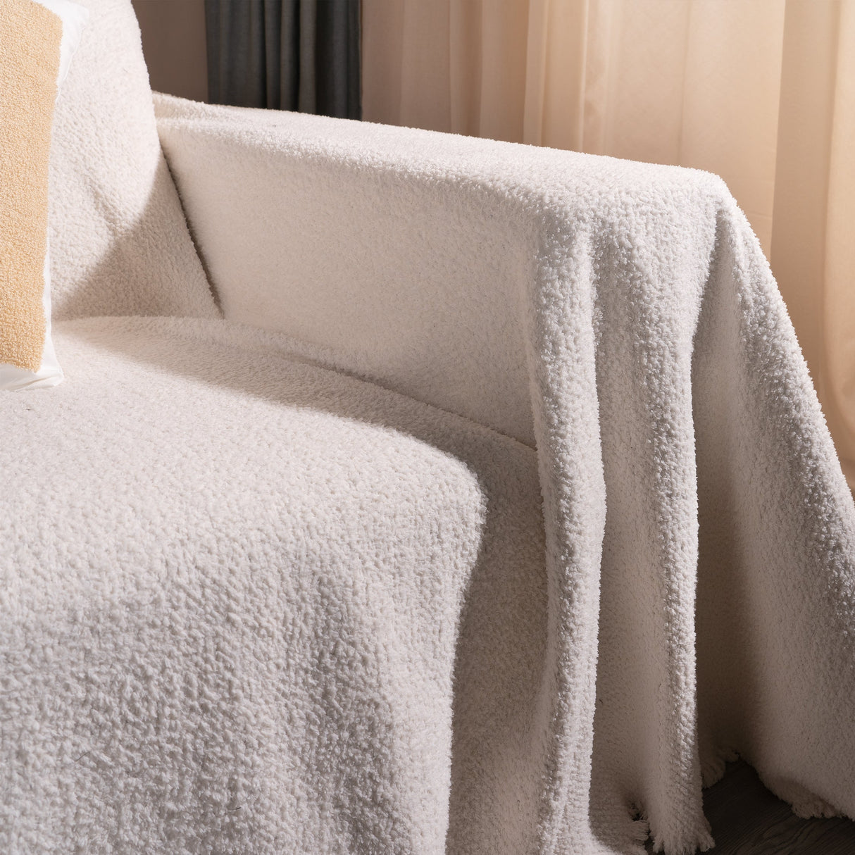 Mysig vinterstil sofföverdrag - Modern, stilren och hållbar soffskydd Carvallo