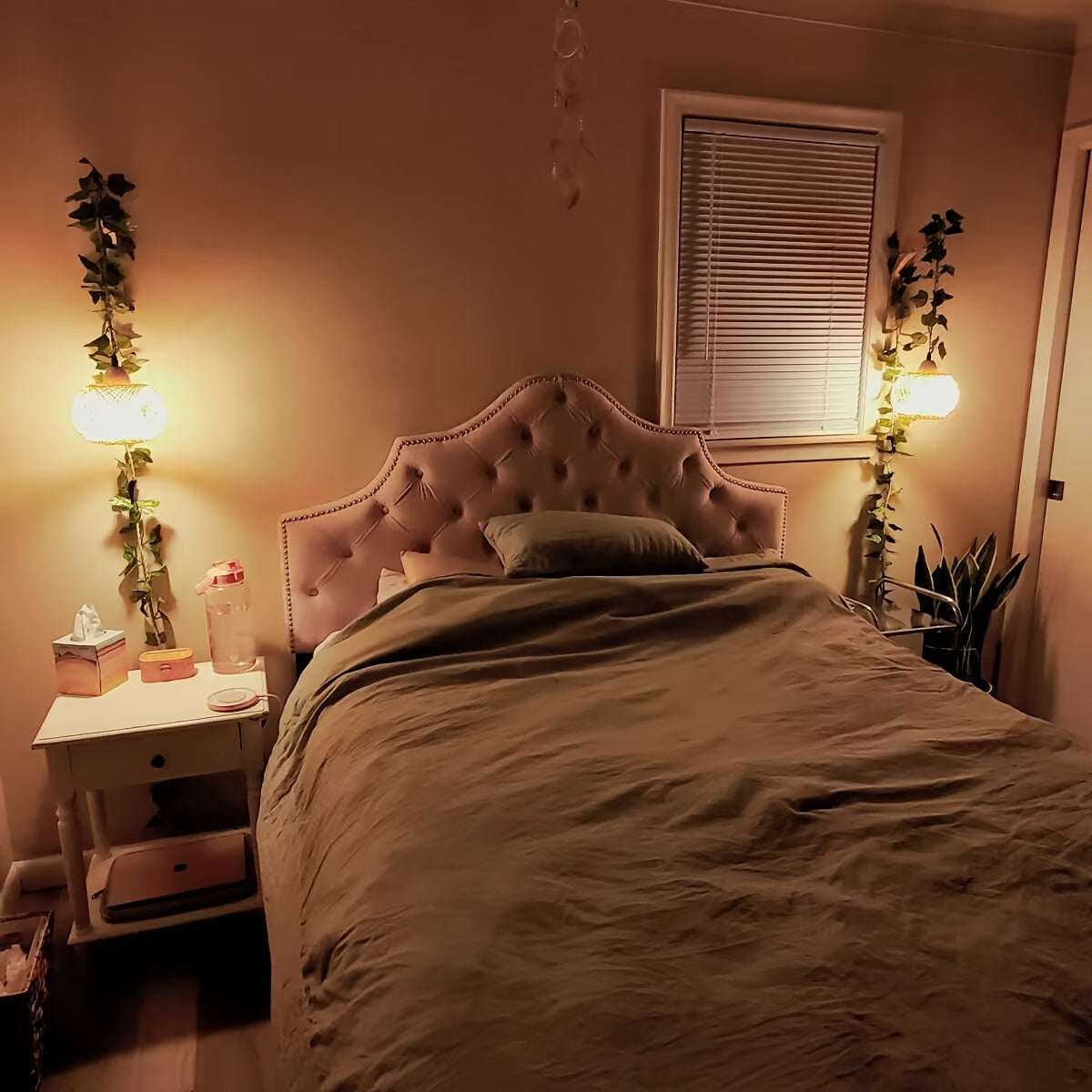 Rustik Bamboo Vägglampa – Vävd Skärm med Stikkontakt i Retro Stil Carvallo