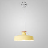 Hänglampa i färgglad metallfinish Carvallo