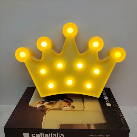 RoyalGlow - LED Krona Nattlampa för Barnrum – Varmt Ljus, Trådlös och Stämningsfull Carvallo