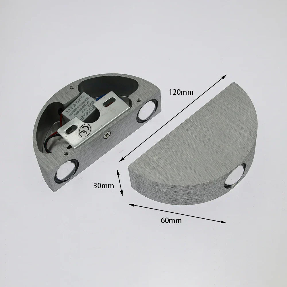 SereneLight - Minimalistisk LED Vägglampa för Inomhusbruk Carvallo
