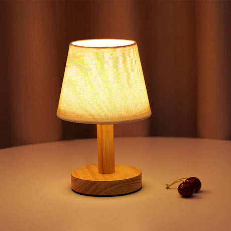 NordicGlow träbordslampa – tidlös design, justerbar atmosfär MILA Sverige