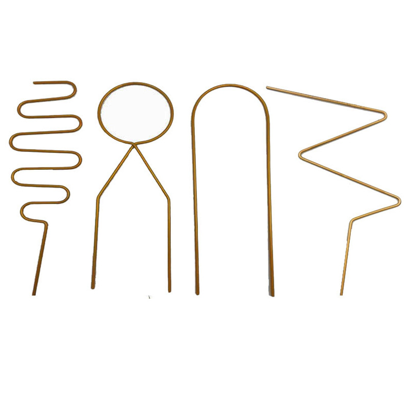 Metallplanter stötta för klätterväxter i olika former Carvallo