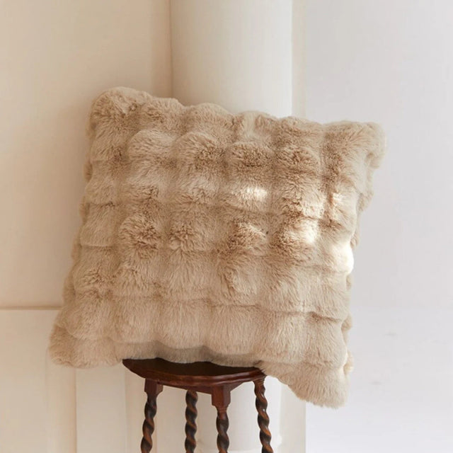 Rabbit Faux Fur Kuddöverdrag Carvallo