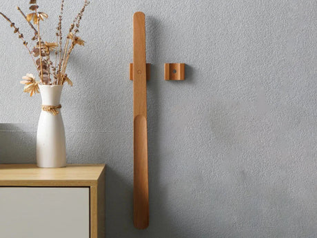 Magnetiskt skohorn i trä med väggfäste-Hemnix-Bok-Hemnix
