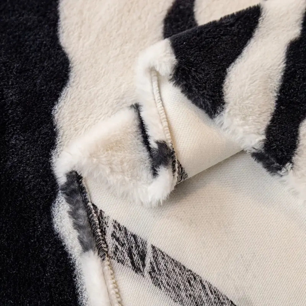 Wild Stripes Zebra Fleece Sofföverdrag Carvallo