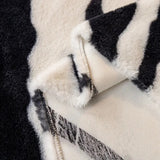 Wild Stripes Zebra Fleece Sofföverdrag Carvallo