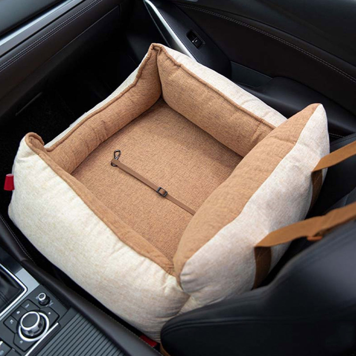 Premium Husdjursbilsäte – Säkert, Bekvämt och Året Rund Design Carvallo