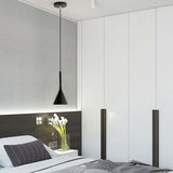 TriLuxe Modern Trekantig LED Taklampa Carvallo