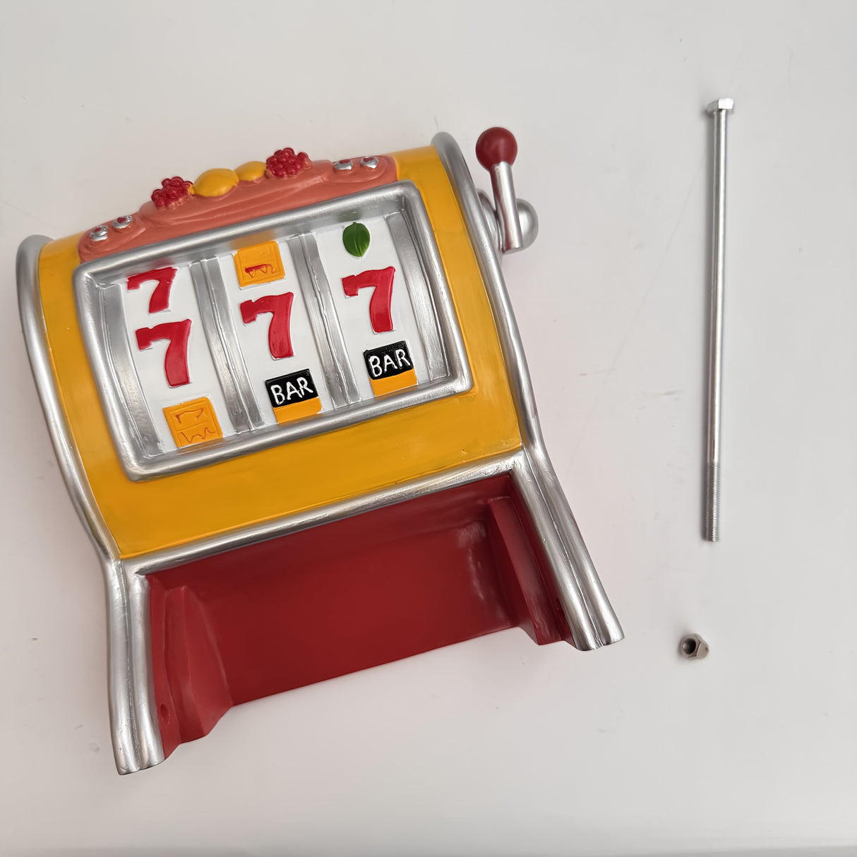 Jackpot Toalettpappershållare – Spelautomatdesign & Väggmonterad Carvallo