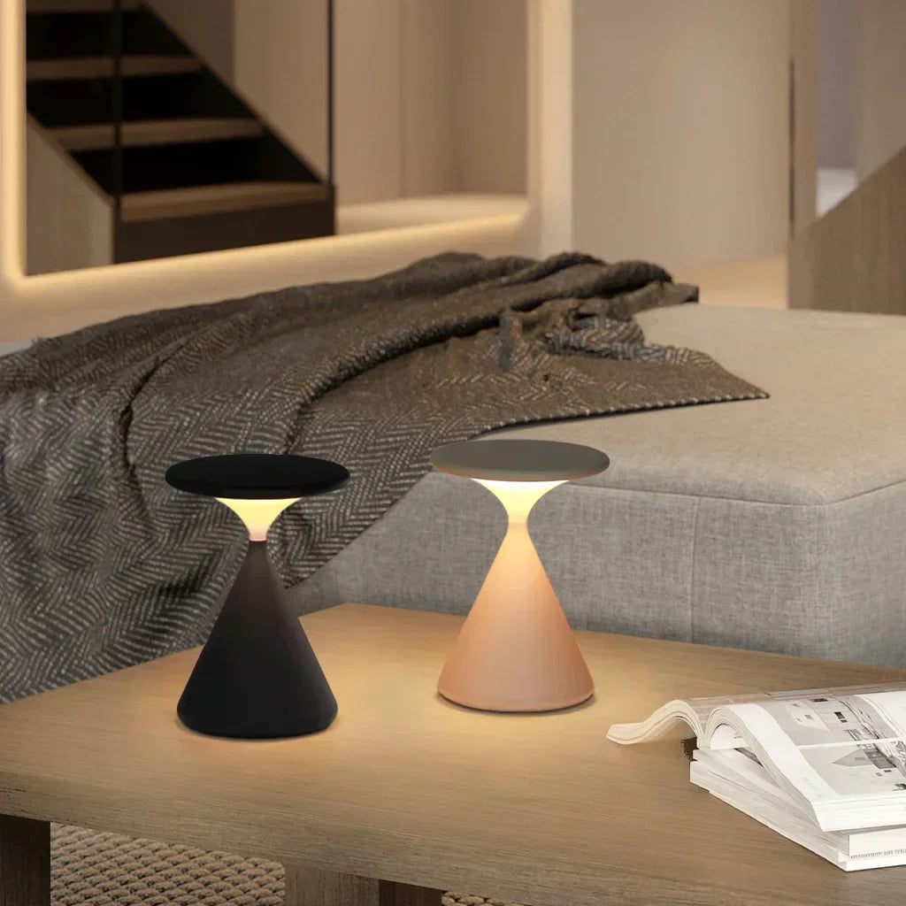 Uppladdningsbar LED-bordslampa | 100h driftstid | Varm vitt ljus | Minimalistisk & Touch-dimbar Carvallo